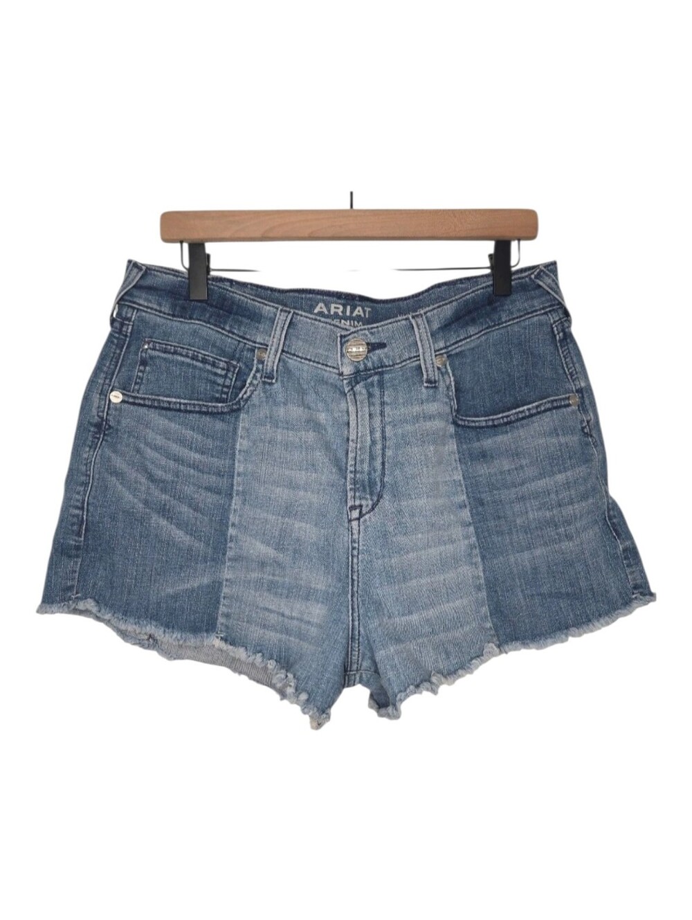 ARIAT Womens Two Tone Western High Rise Boyfriend Jazmine Denim Jean Shorts 32